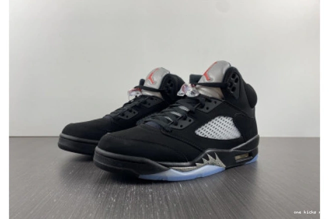 Rep Onekick 5 (2016) 845035-003 AIR JORDAN BLACK METALLIC 0630
